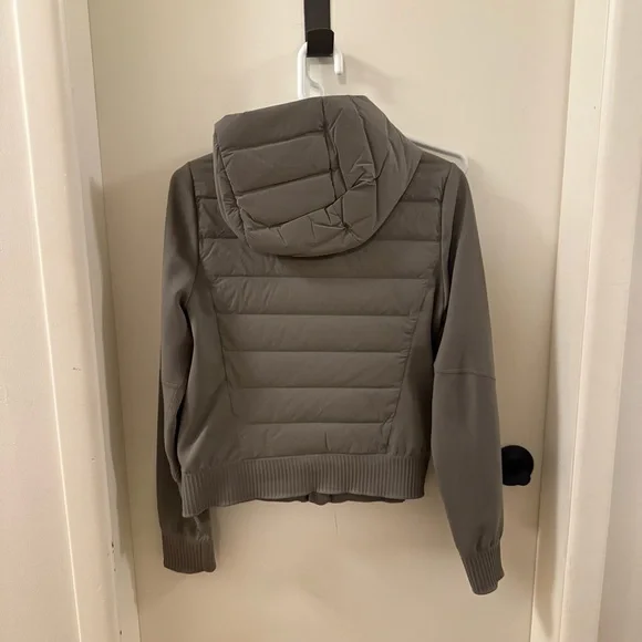 Lululemon jacket - Picture 3 of 4